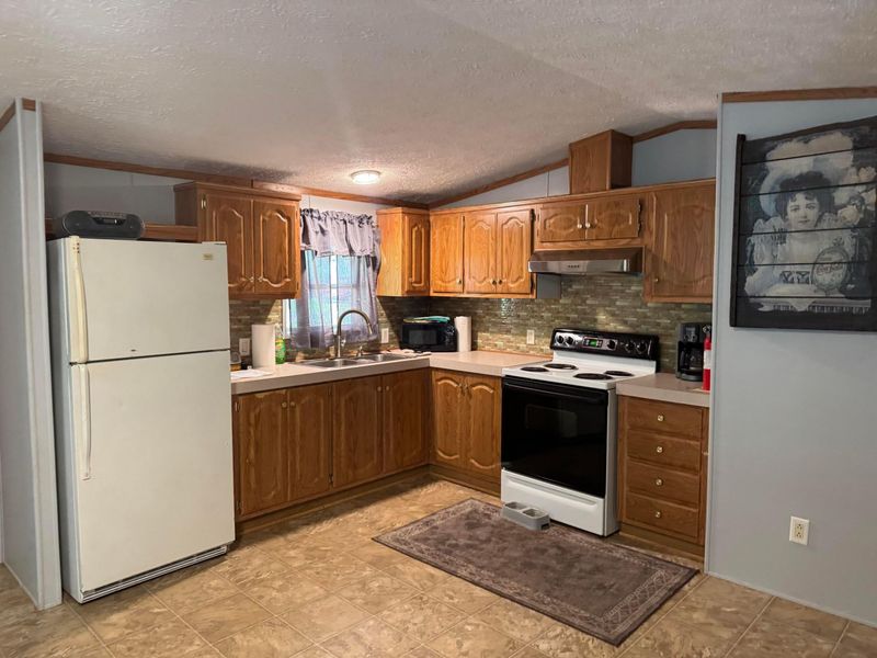 11167 Chickasaw Path, Lakeview, OH 43331 Photo 6