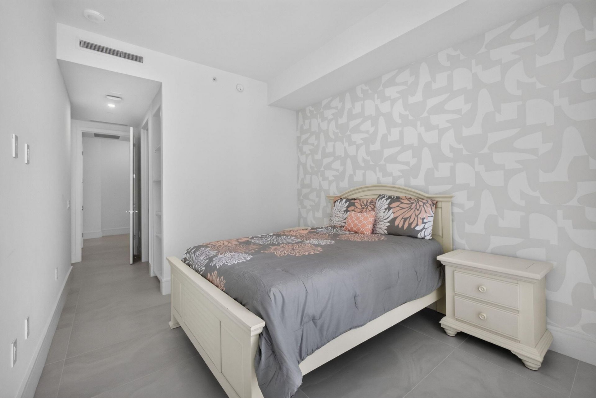 220 Lake Shore Drive, Unit 1702, Lake Park, FL 33403 Photo
