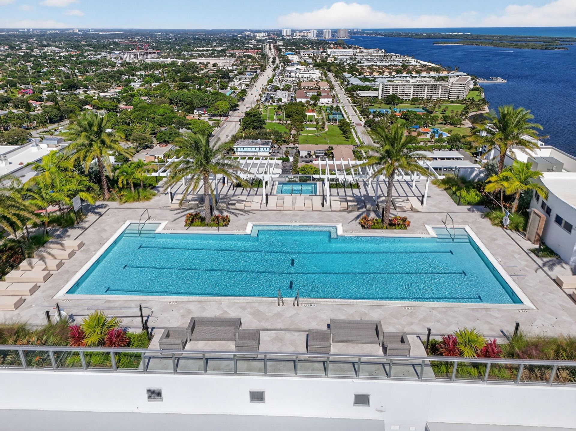 220 Lake Shore Drive, Unit 1702, Lake Park, FL 33403 Photo