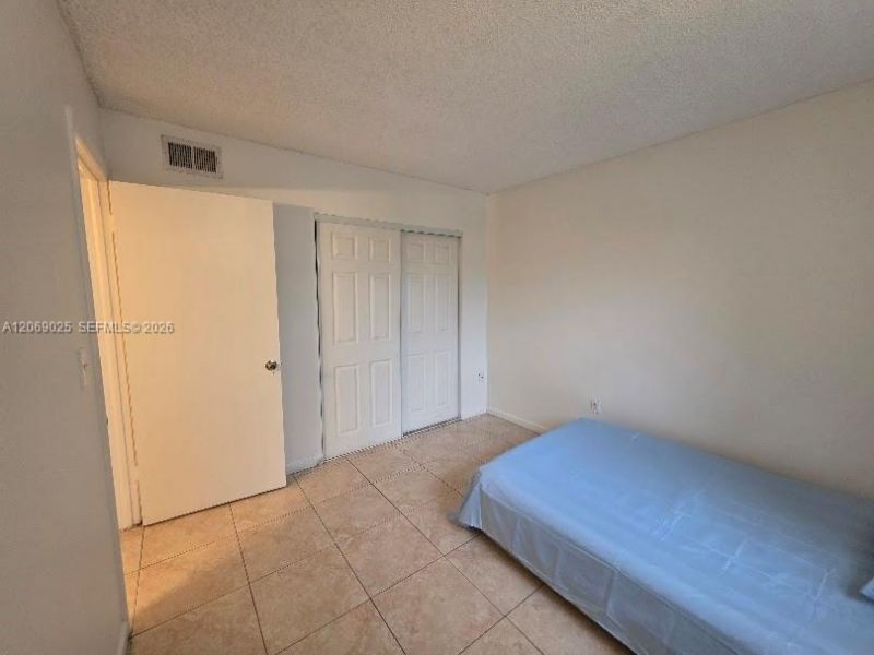 8145 NW 7th St, Unit 201, Miami, FL 33126 Photo