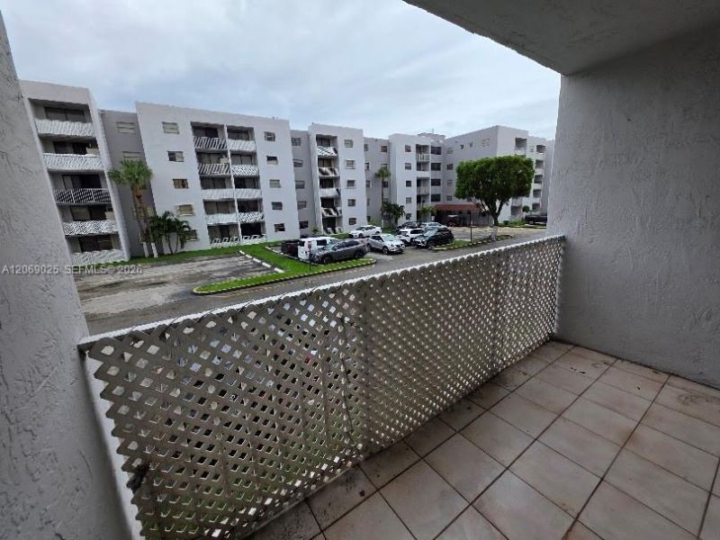 8145 NW 7th St, Unit 201, Miami, FL 33126 Photo