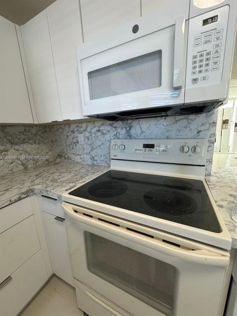 14170 SW 84th St, Unit 402-F, Miami, FL 33183 Photo