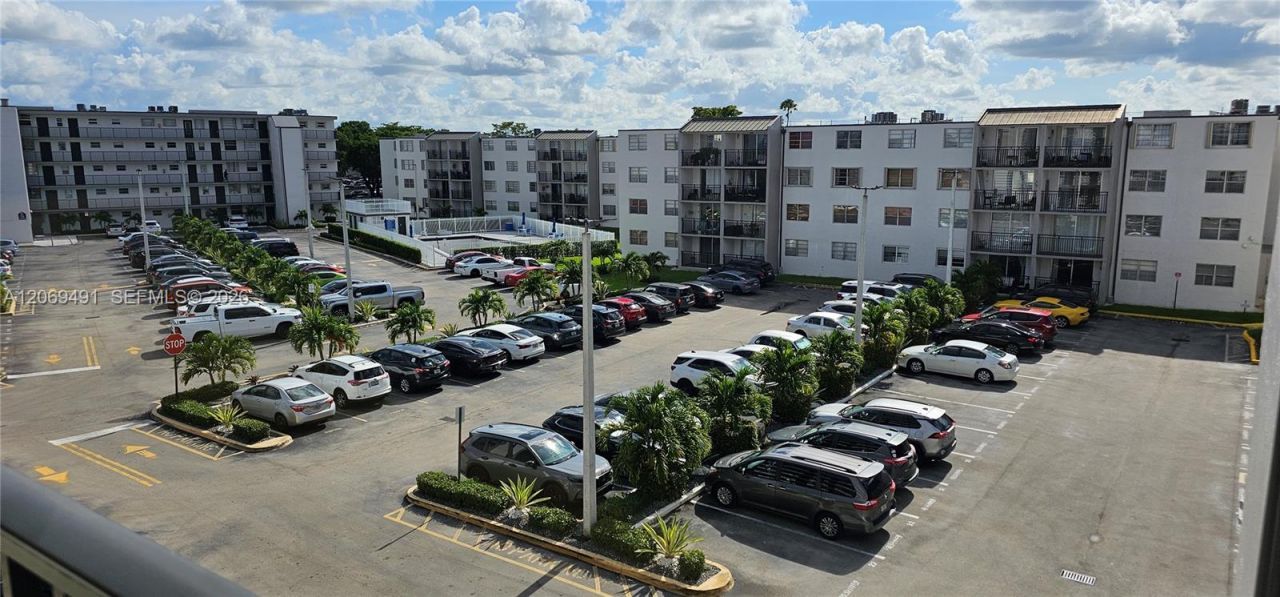14170 SW 84th St, Unit 402-F, Miami, FL 33183 Photo