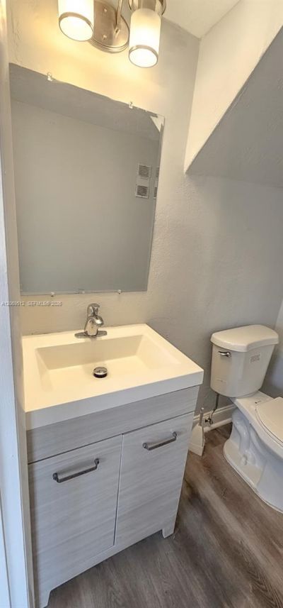 5960 NE 5th Ct, Unit 4, Miami, FL 33137 Photo