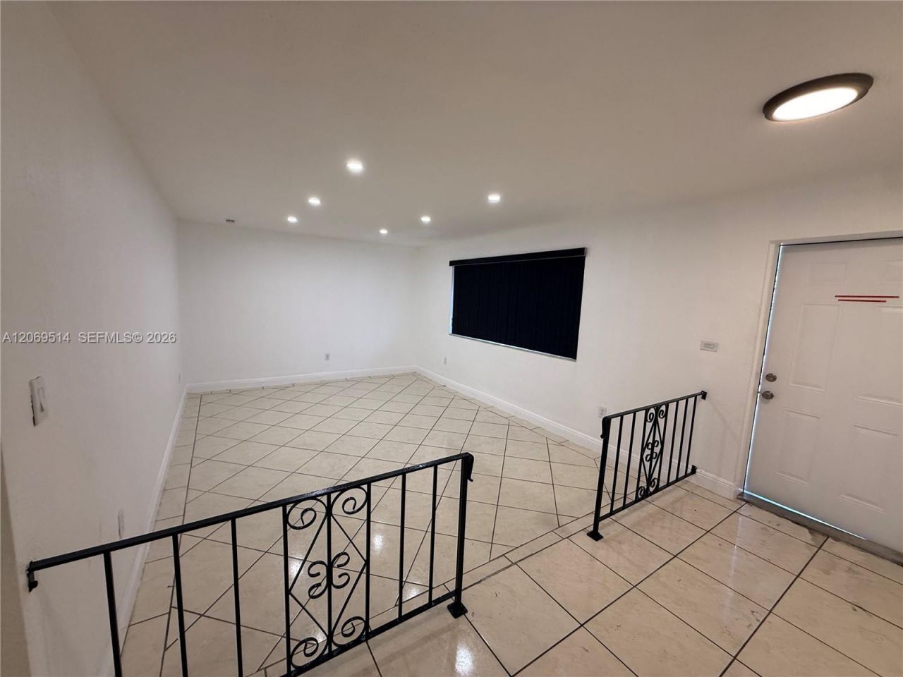 170 NE 174th St, Miami, FL 33162 Photo