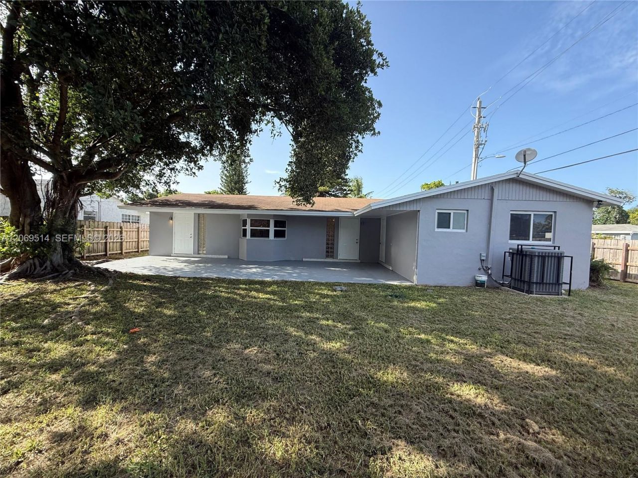 170 NE 174th St, Miami, FL 33162 Photo
