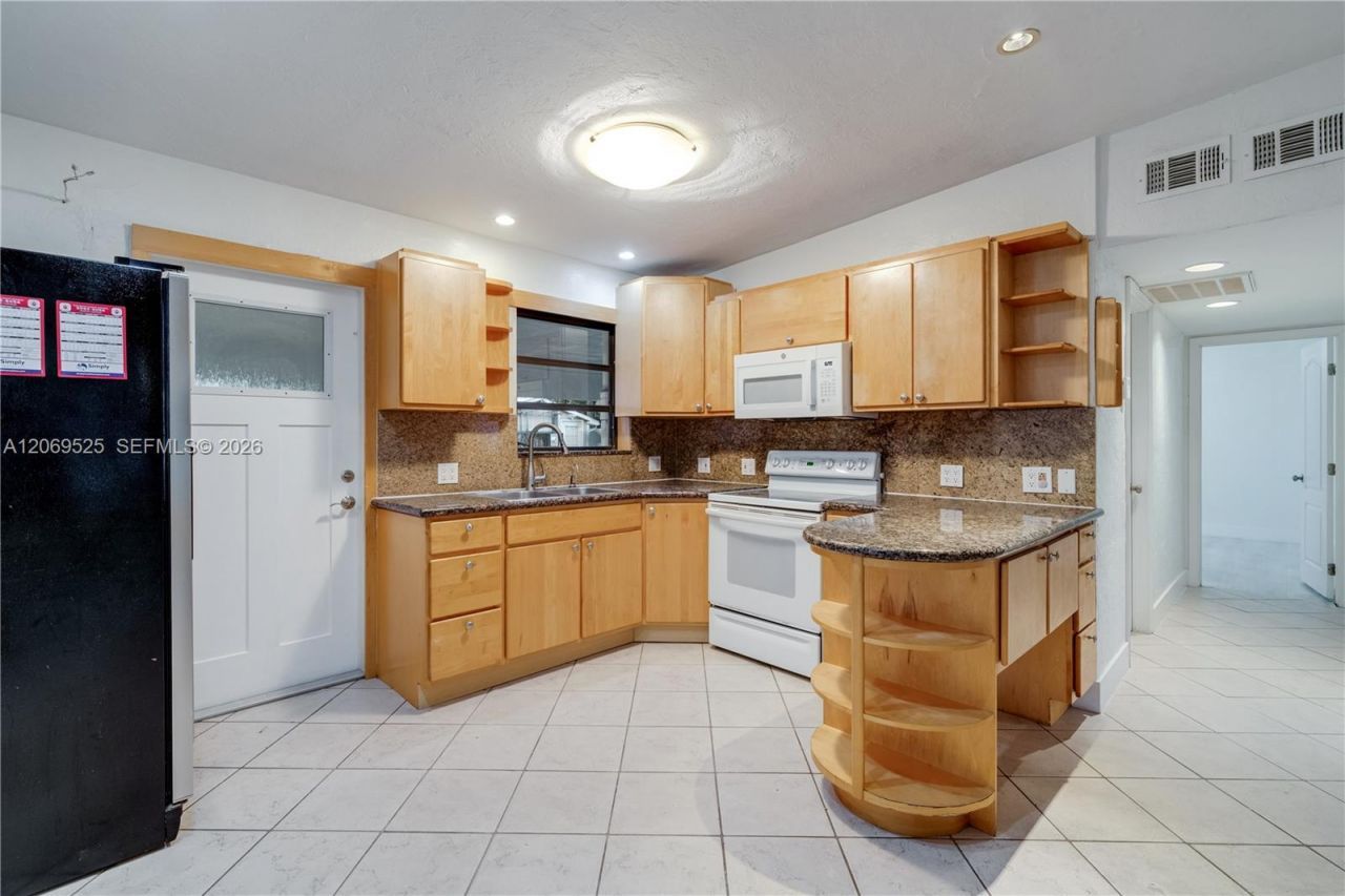 5677 Maypop Rd , West Palm Beach, FL 33415 Photo