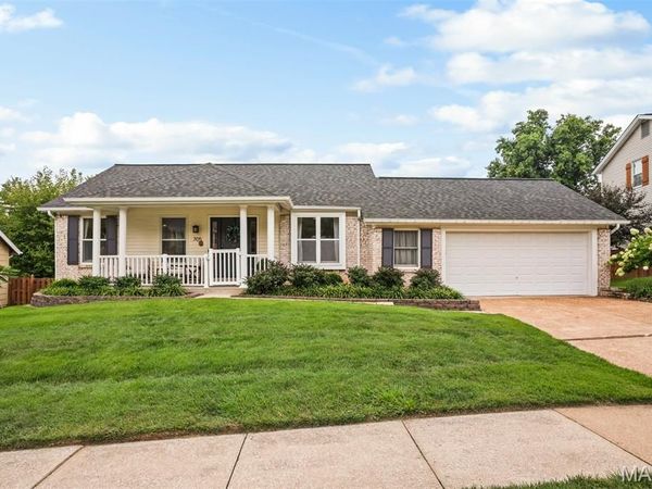 705 Stone Canyon Drive , Ballwin, MO 63021