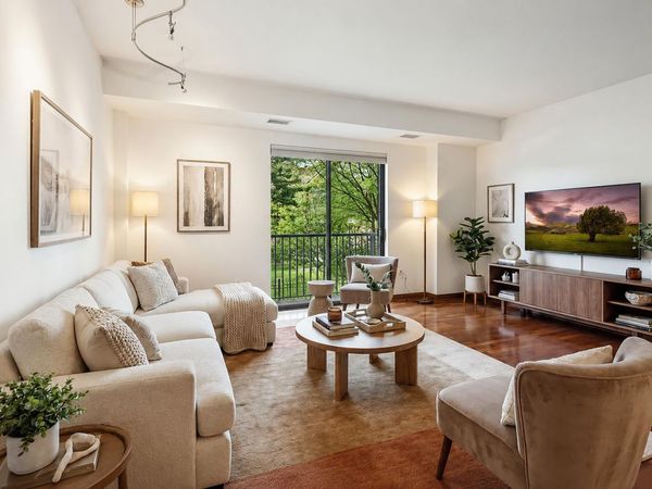 317 Groveland Avenue, Unit 116, Minneapolis, MN 55403