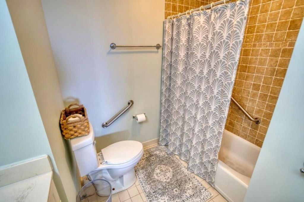 9002 Palmetto Drive Photo 21
