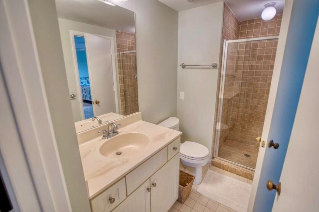 9002 Palmetto Drive Photo 25