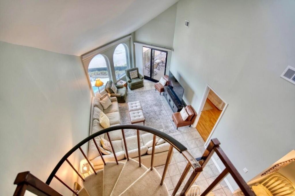 9002 Palmetto Drive Photo 26