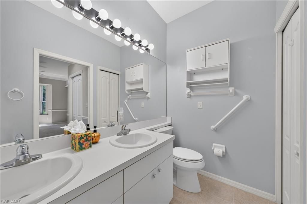 20659 Country Barn Dr, Estero, FL 33928 Photo