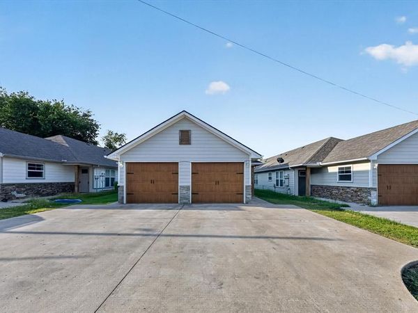 608 E College Street, Unit 608, Sherman, TX 75090