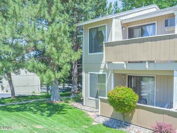 3890 E Leonesio Drive, Unit B2, Reno, NV 89512