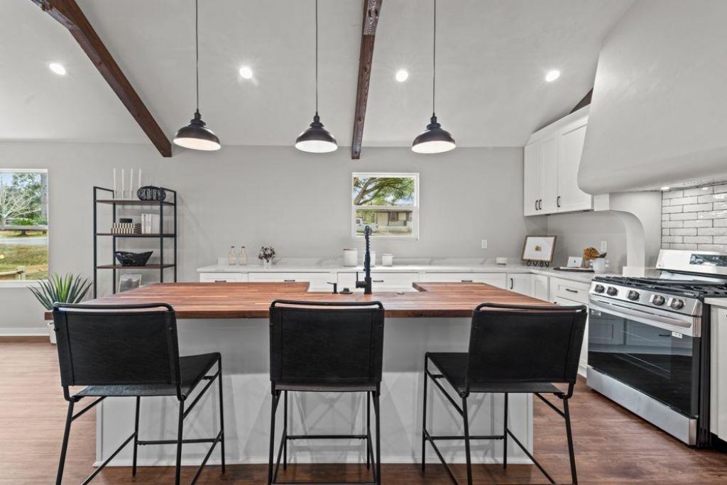 900 Circle Drive , Havana, FL 32333 Photo