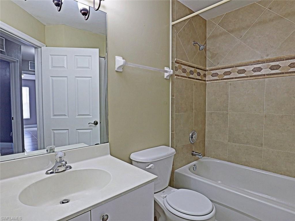 3605 Cedar Oak Dr , Unit 107, Fort Myers, FL 33916 Photo