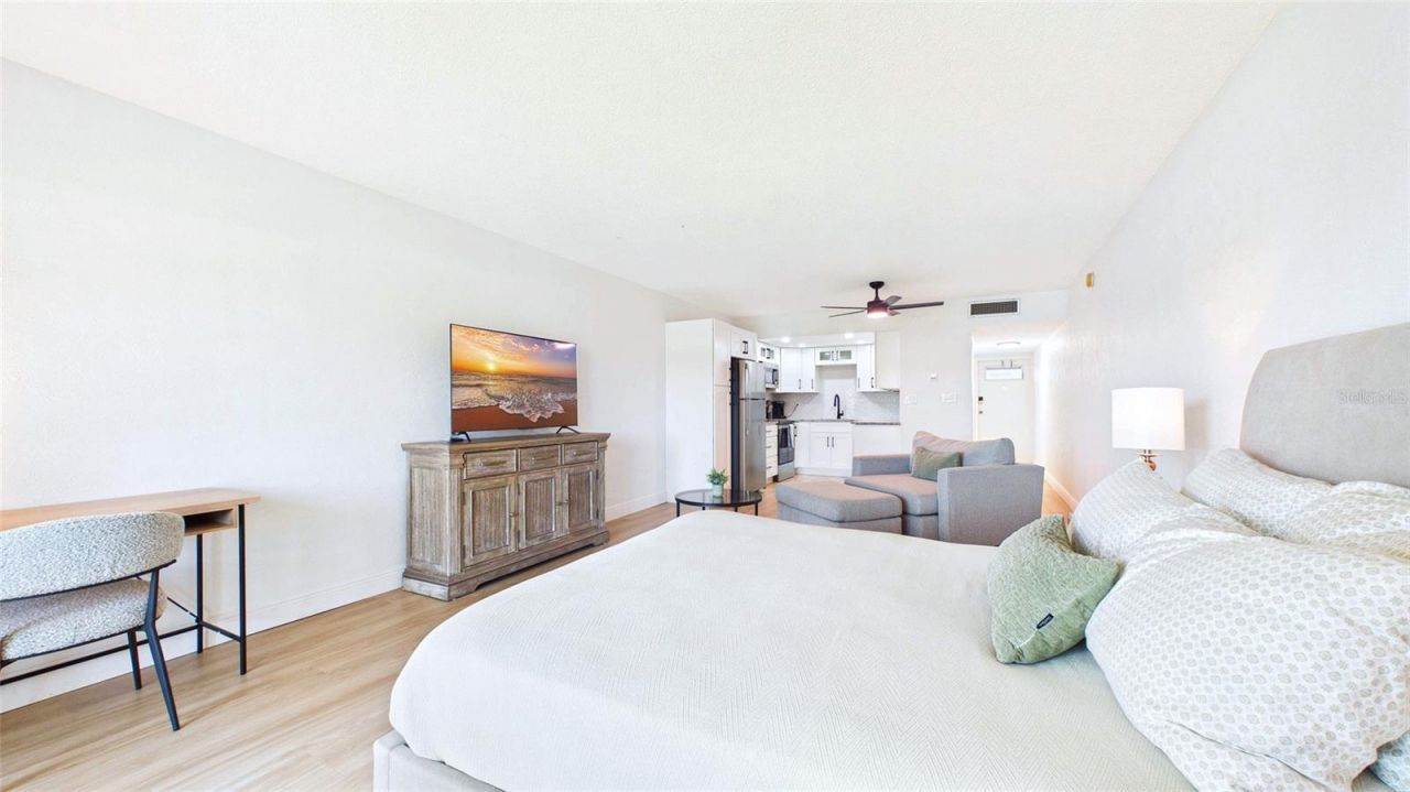 3789 46th Avenue S, Unit 204, Saint Petersburg, FL 33711 Photo