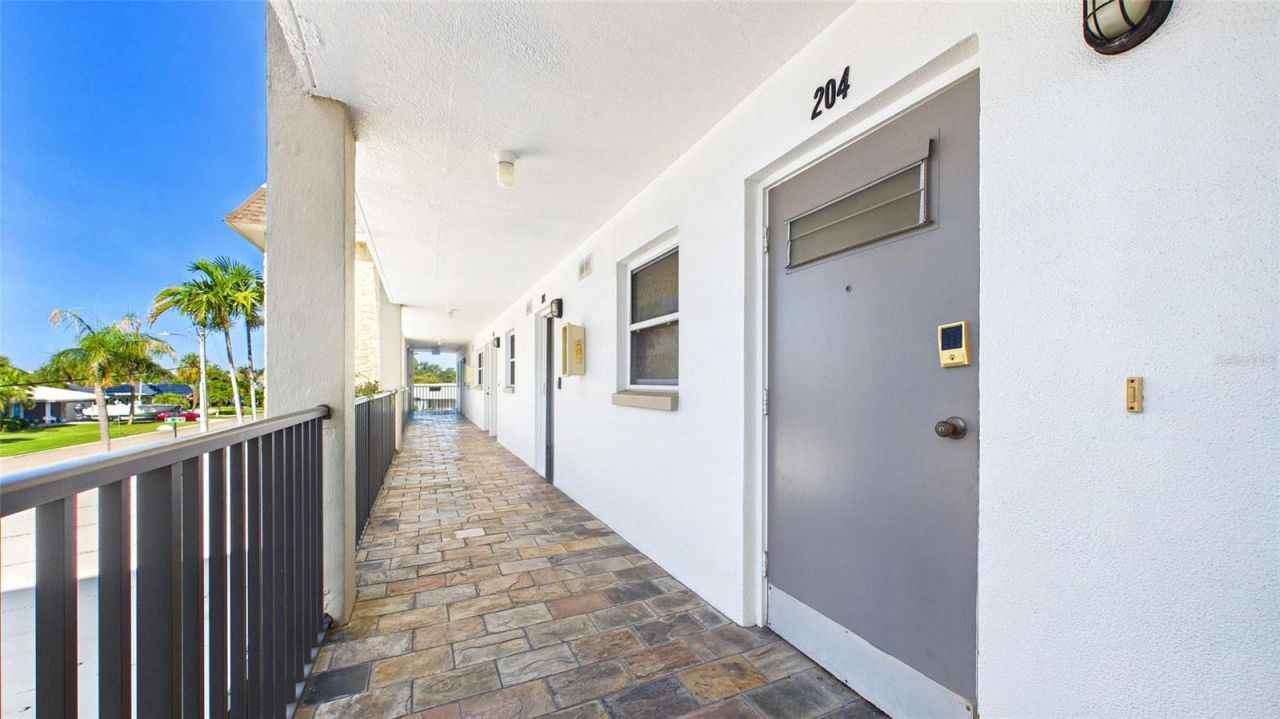 3789 46th Avenue S, Unit 204, Saint Petersburg, FL 33711 Photo