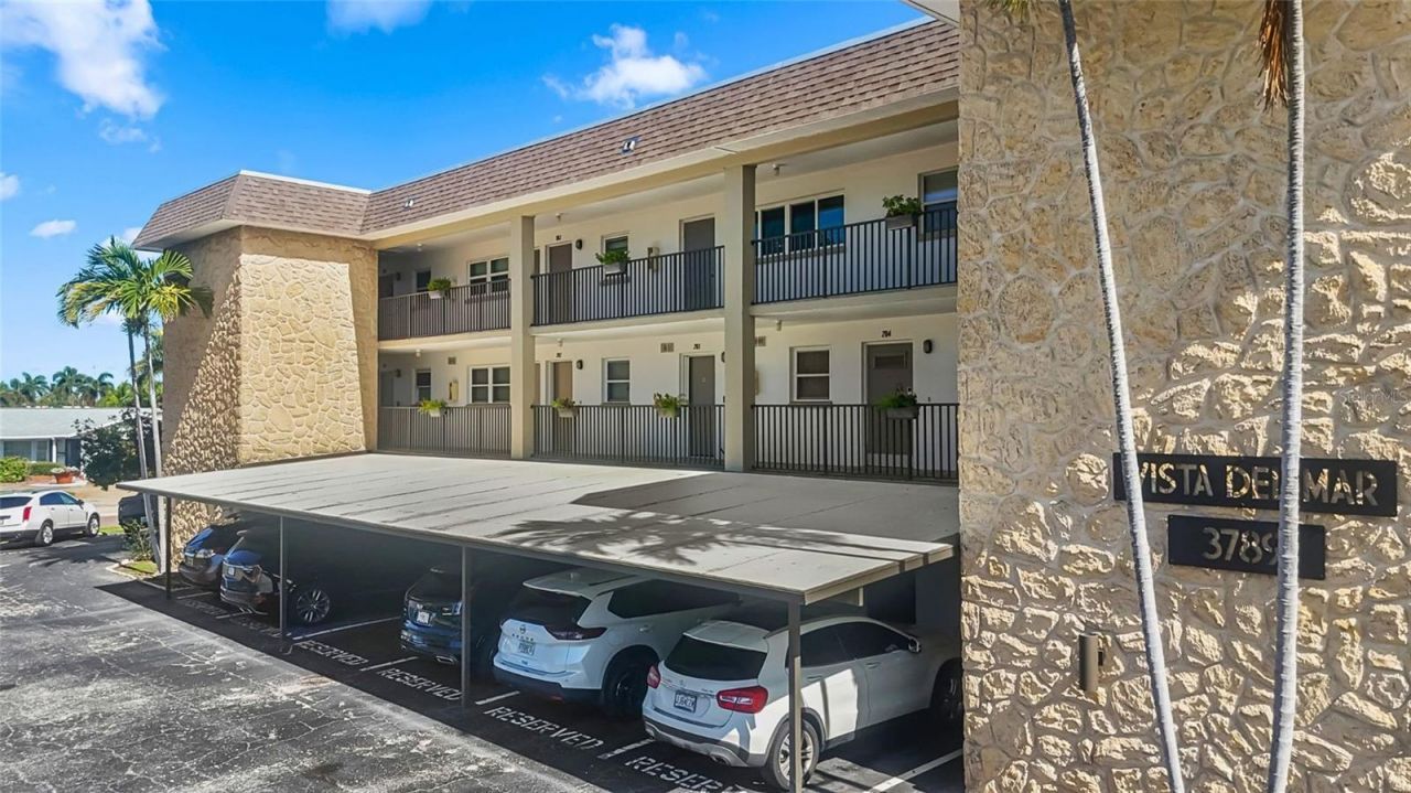 3789 46th Avenue S, Unit 204, Saint Petersburg, FL 33711 Photo