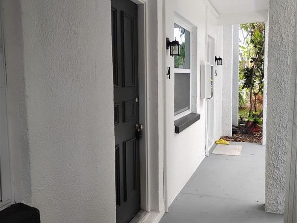 116 SW JEFFERSON CIRCLE, ST PETERSBURG, FL 33703