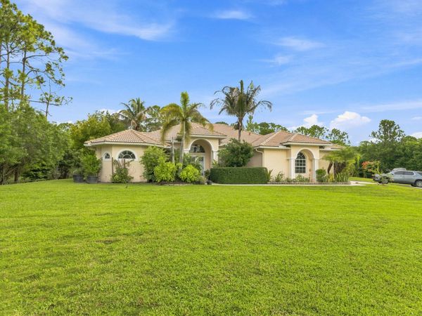 17603 82nd Road N, Loxahatchee, FL 33470