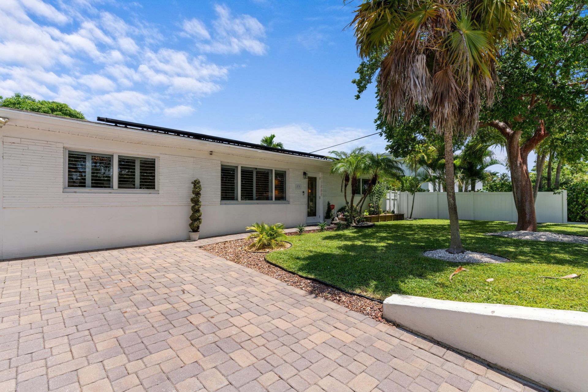 874 NW 2nd Avenue, Boca Raton, FL 33432 Photo