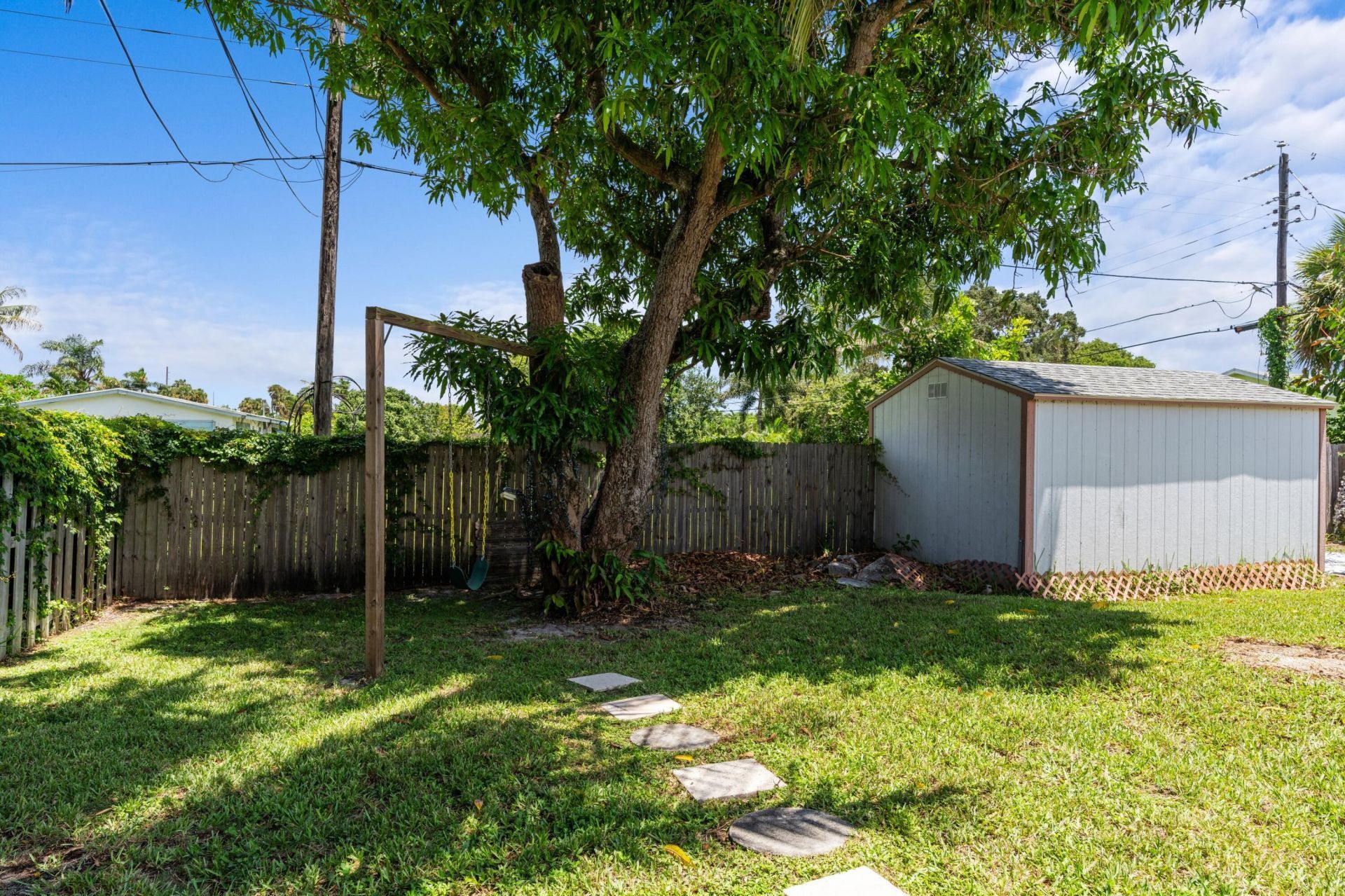 874 NW 2nd Avenue, Boca Raton, FL 33432 Photo