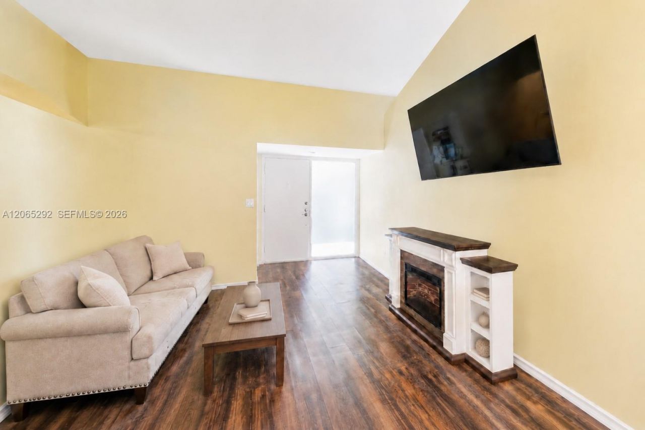 10340 SW 154th Pl , Unit 41, Miami, FL 33196 Photo