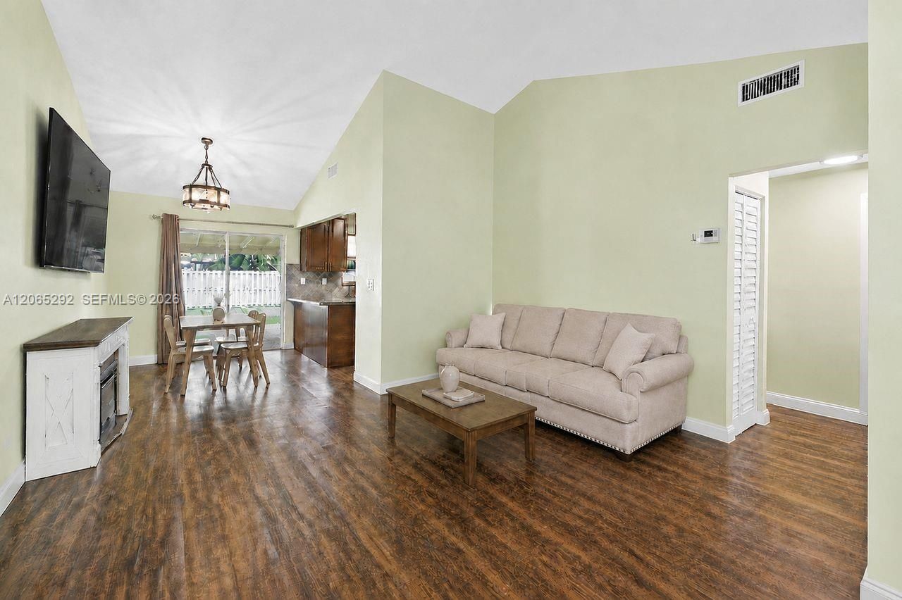 10340 SW 154th Pl , Unit 41, Miami, FL 33196 Photo