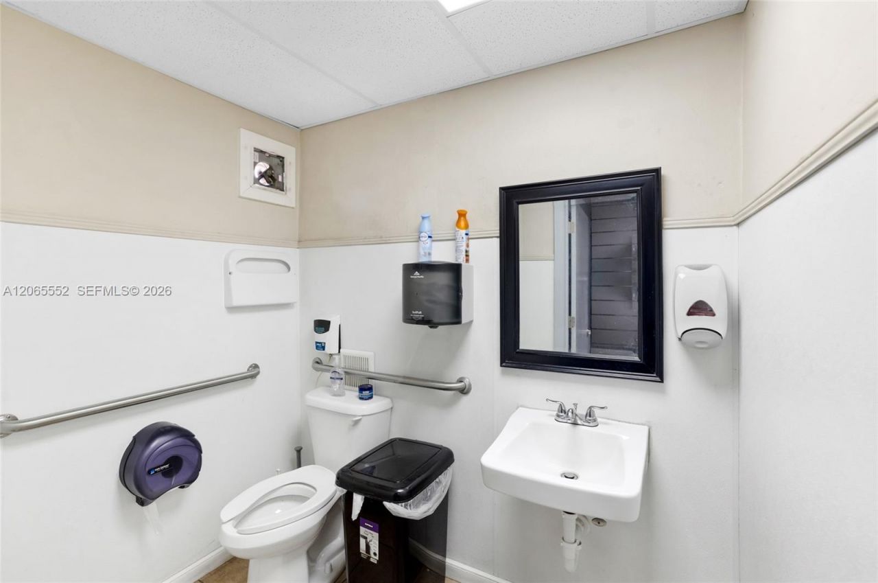 8761 Bird Rd , Miami, FL 33165 Photo