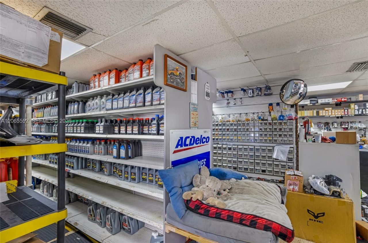 8761 Bird Rd , Miami, FL 33165 Photo