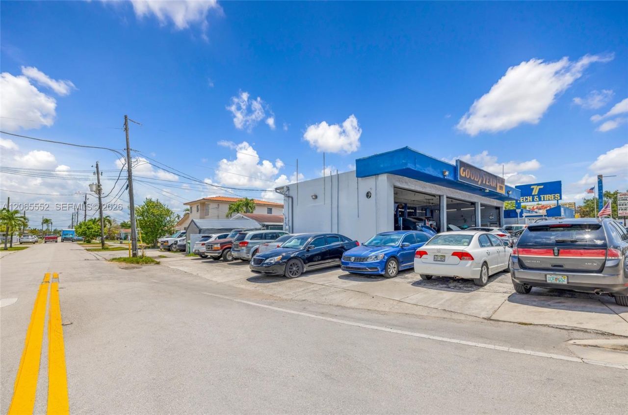 8761 Bird Rd , Miami, FL 33165 Photo