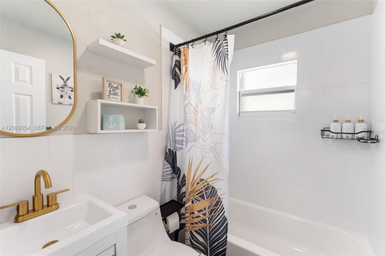 2275 NW 33rd St , Unit 2, Miami, FL 33142 Photo