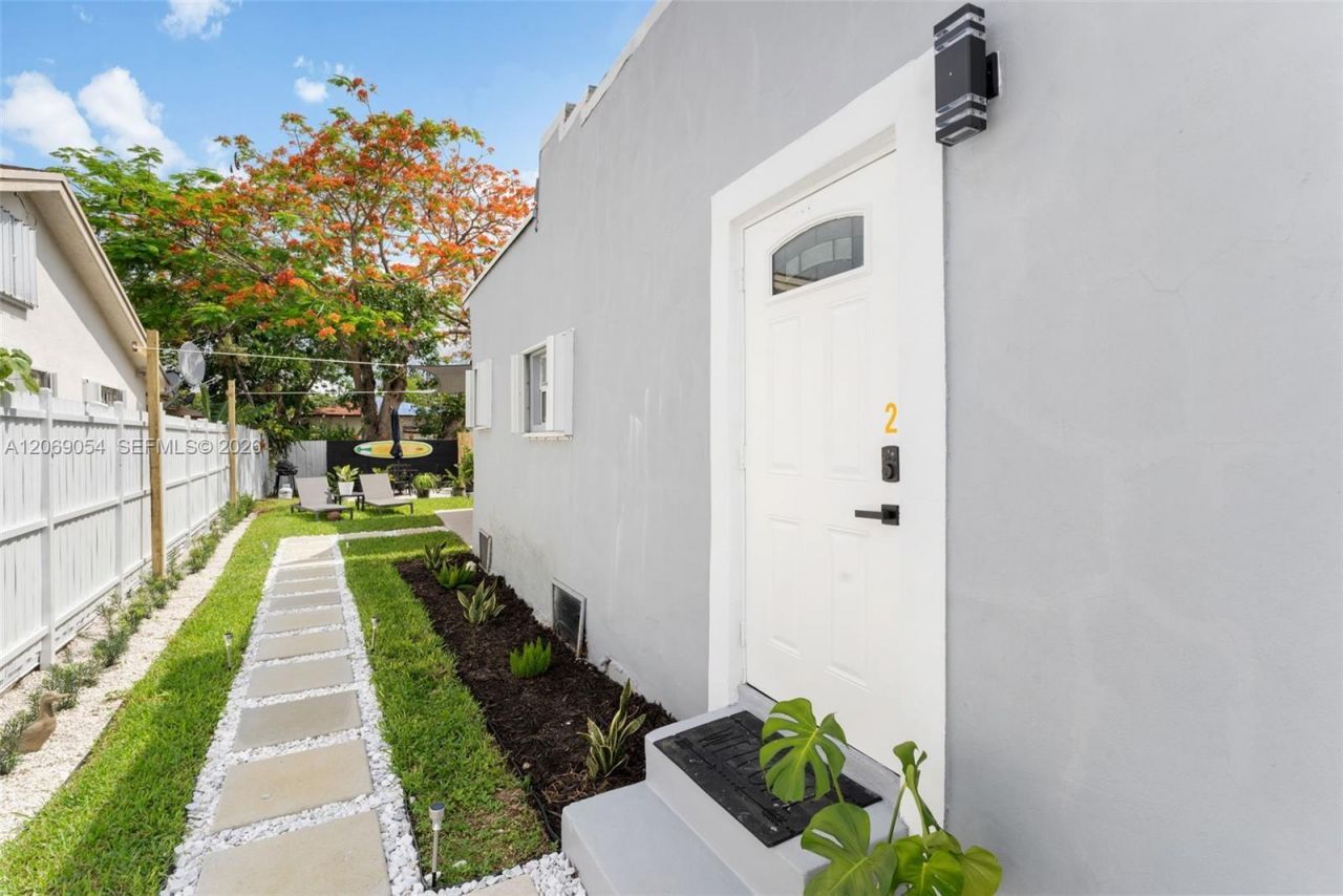2275 NW 33rd St , Unit 2, Miami, FL 33142 Photo