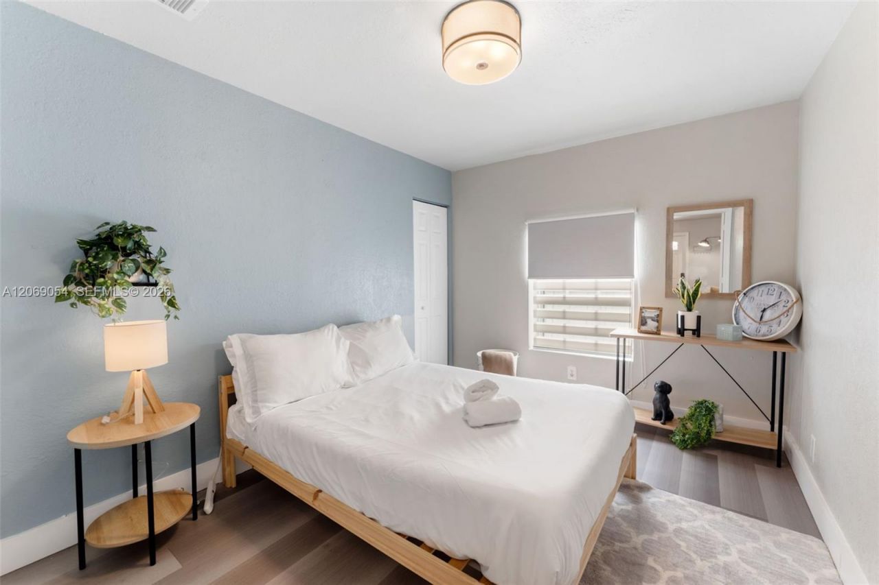 2275 NW 33rd St , Unit 2, Miami, FL 33142 Photo