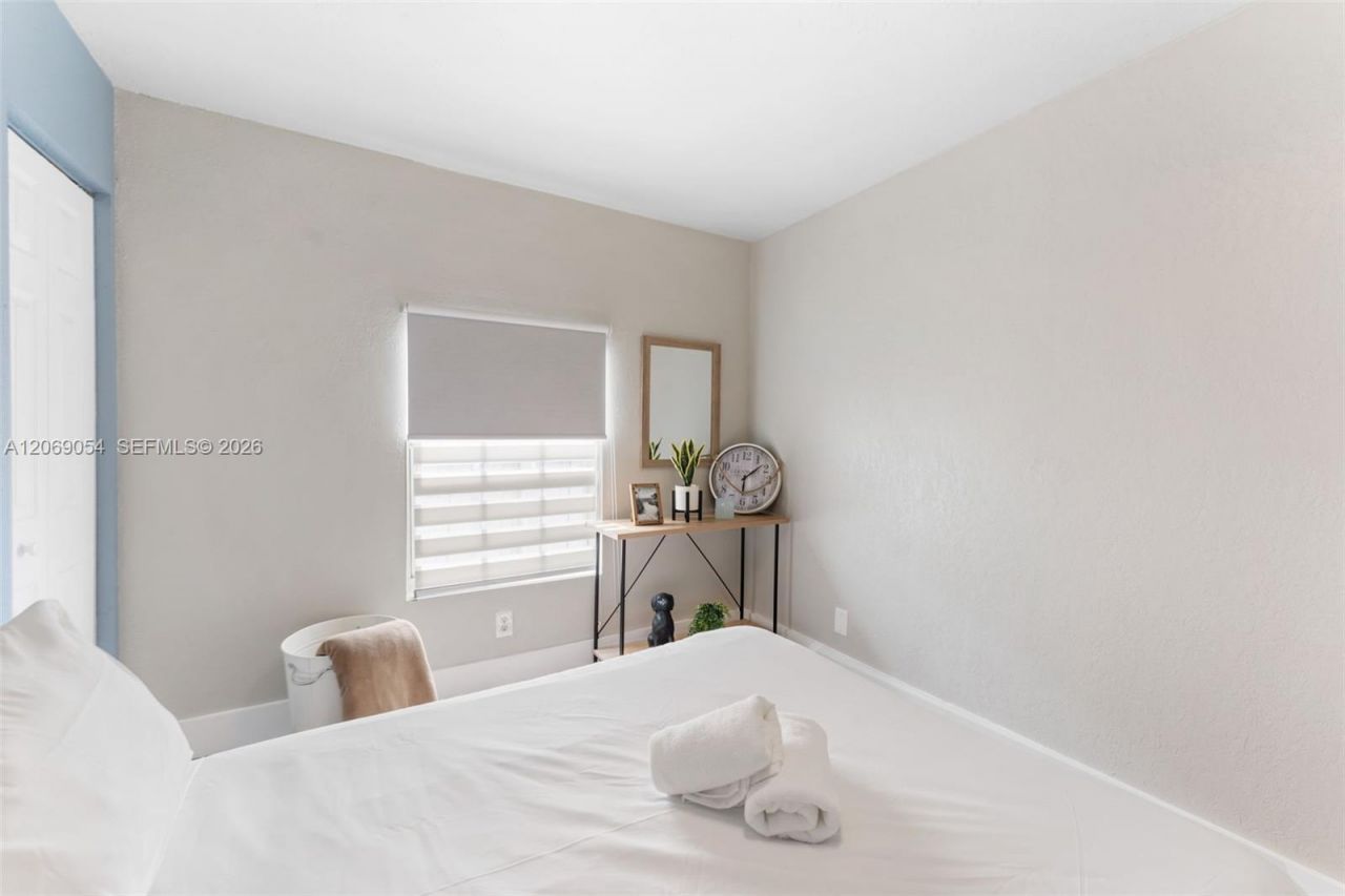 2275 NW 33rd St , Unit 2, Miami, FL 33142 Photo