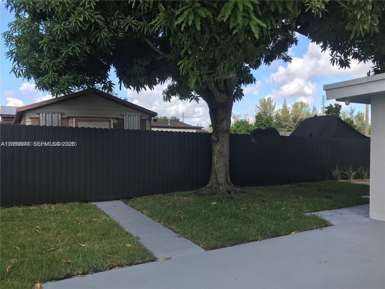 17940 NW 85th Ave , Hialeah, FL 33015 Photo