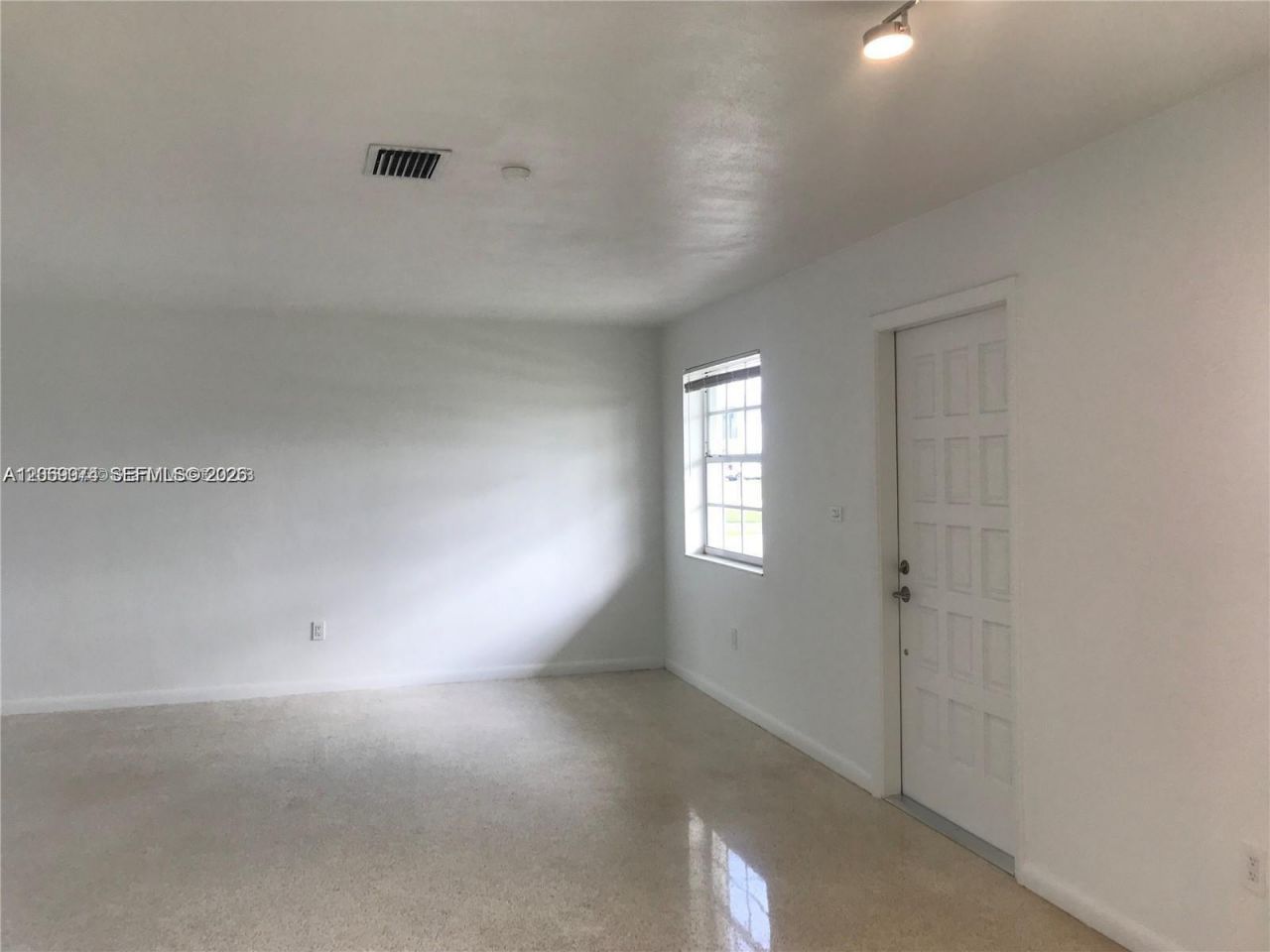 17940 NW 85th Ave , Hialeah, FL 33015 Photo