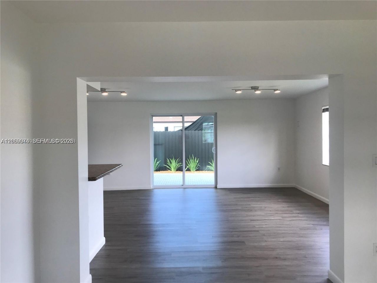 17940 NW 85th Ave , Hialeah, FL 33015 Photo