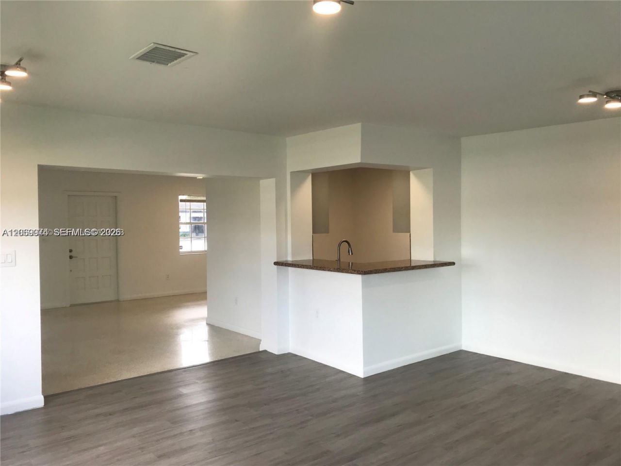17940 NW 85th Ave , Hialeah, FL 33015 Photo
