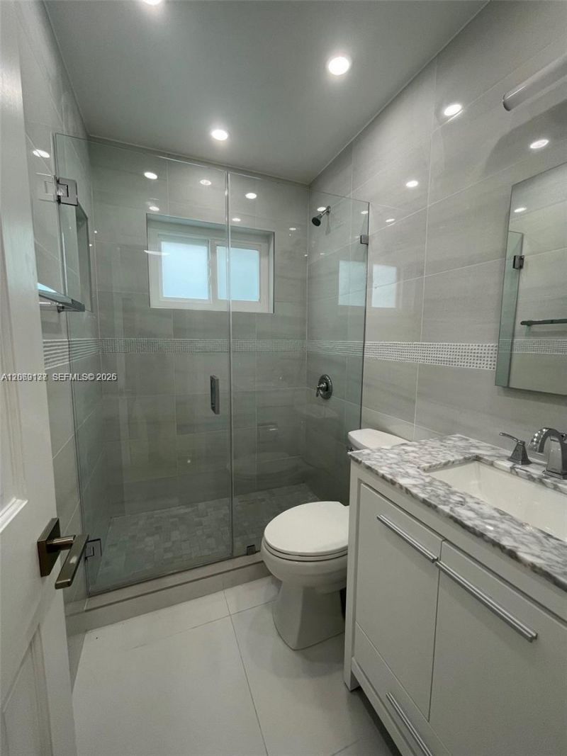 17320 NW 80th Ave , Hialeah, FL 33015 Photo