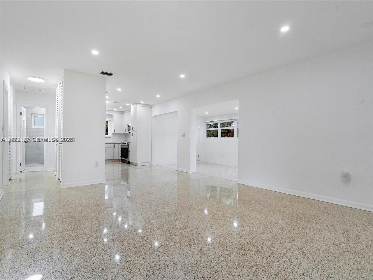 17320 NW 80th Ave , Hialeah, FL 33015 Photo