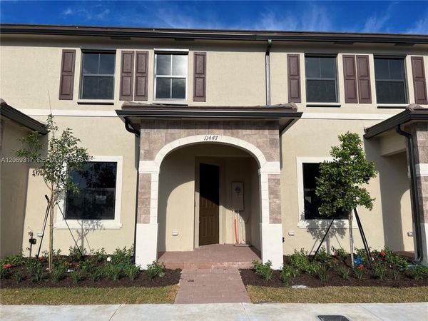 11447 W 34th Ct , Hialeah, FL 33018