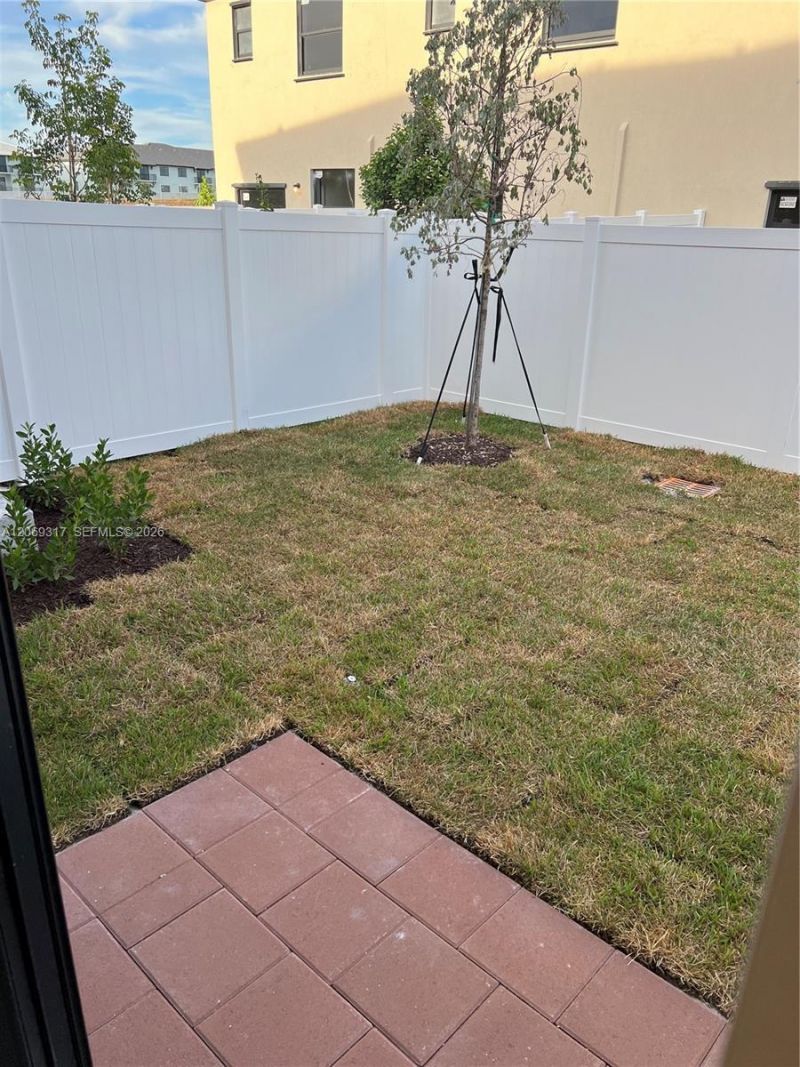 11447 W 34th Ct, Hialeah, FL 33018 Photo