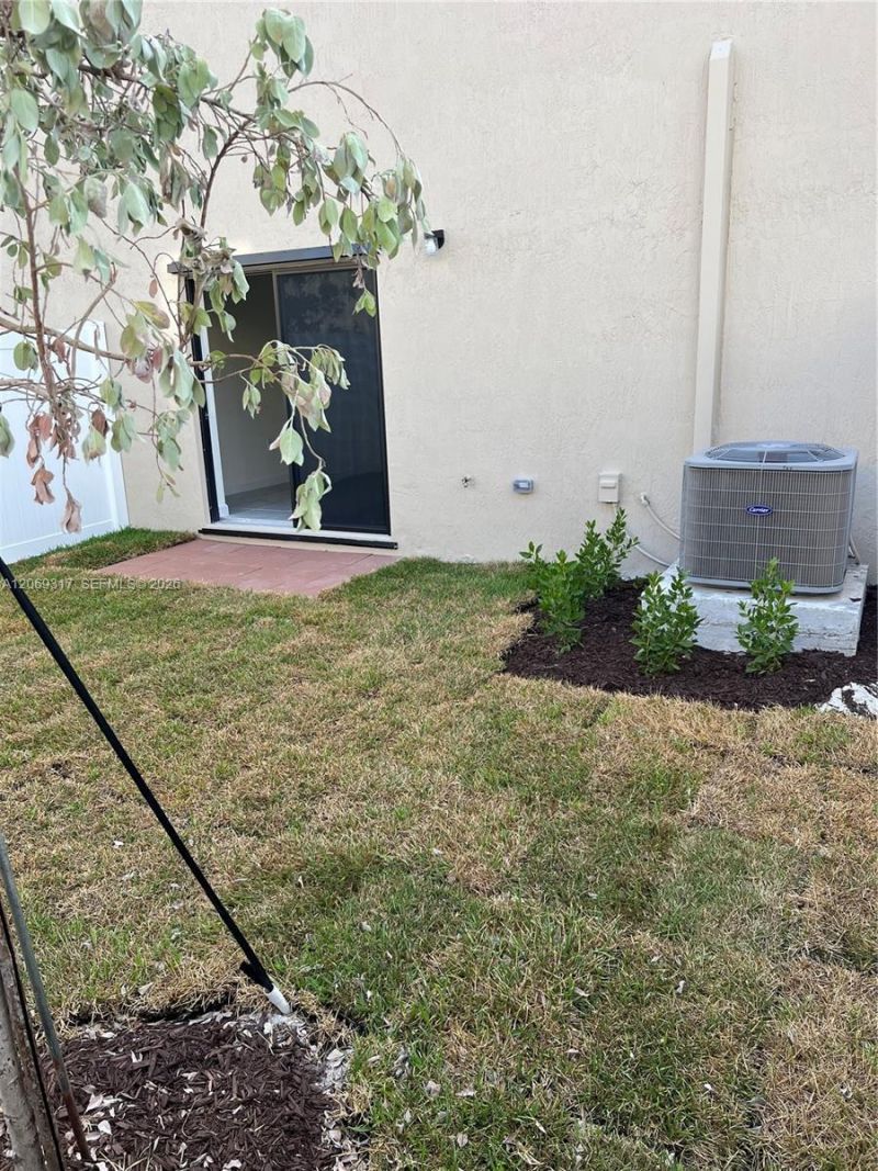 11447 W 34th Ct, Hialeah, FL 33018 Photo