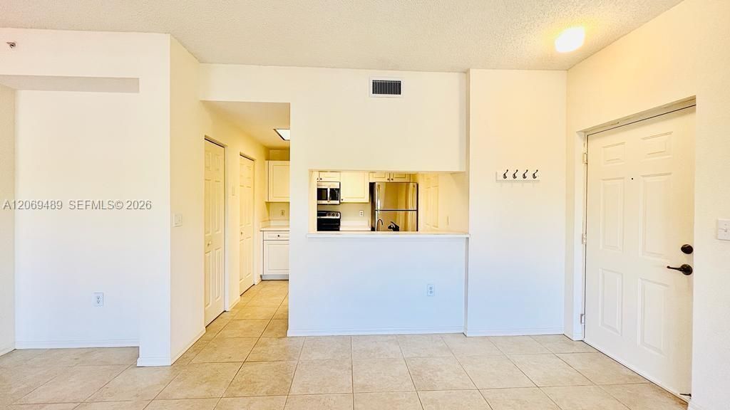 2807 Veronia Dr , Unit 201, Palm Beach Gardens, FL 33410 Photo