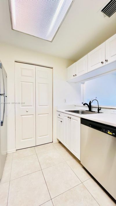 2807 Veronia Dr , Unit 201, Palm Beach Gardens, FL 33410 Photo
