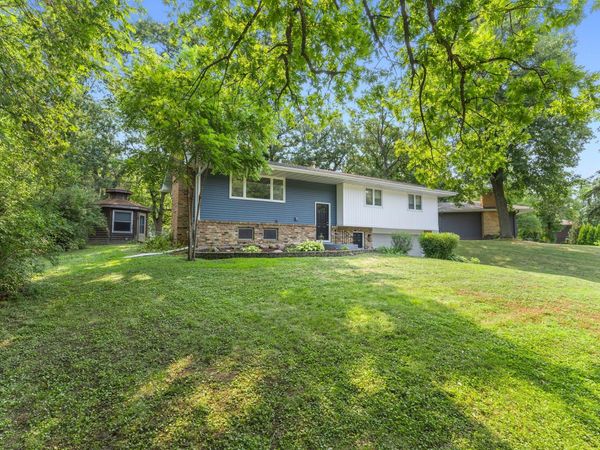 5375 Matterhorn Drive NE, Fridley, MN 55421