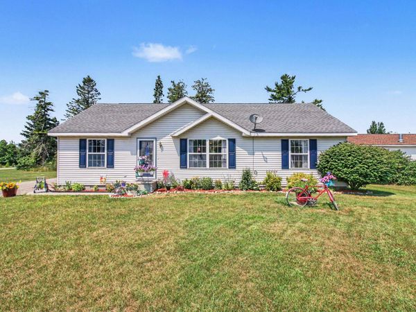 1013 Duncan Avenue, Cheboygan, MI 49721